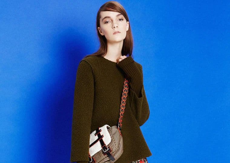 Sản phẩm cách trang trí cầu thang gỗ